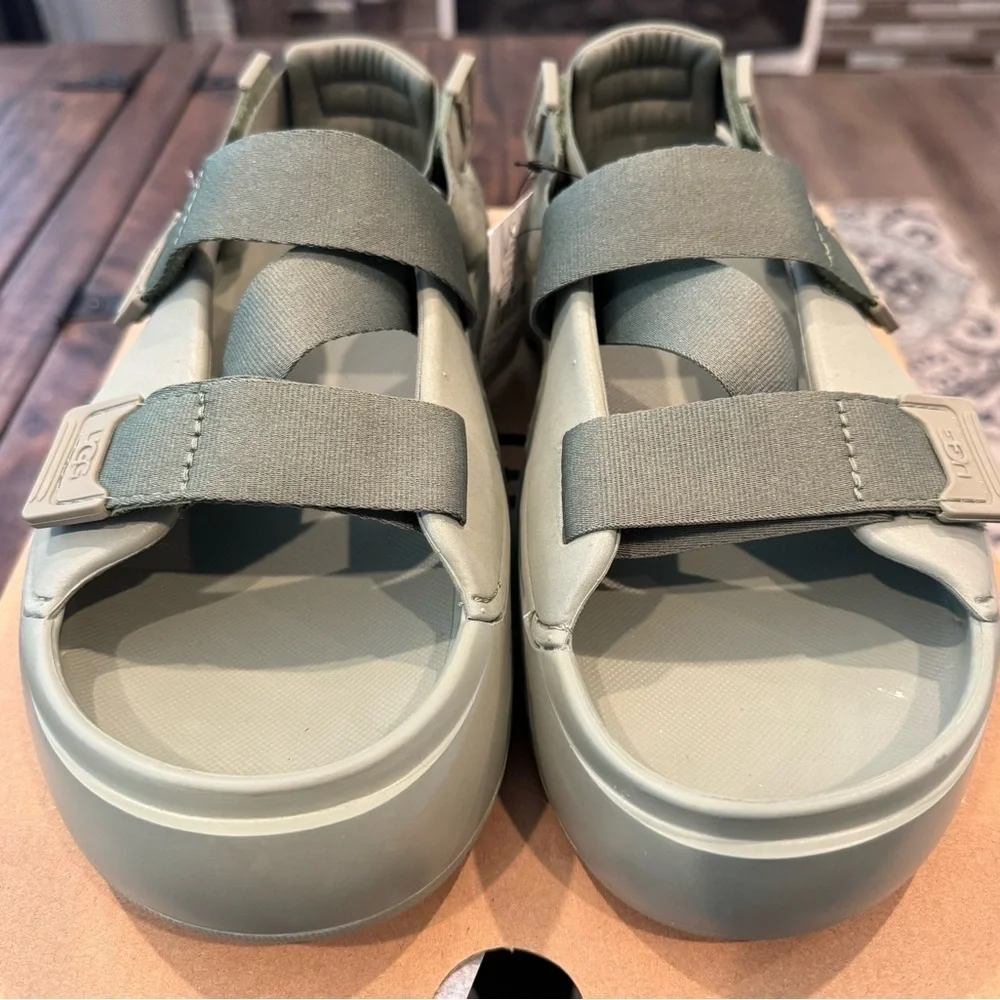 UGG Stratus Sandal